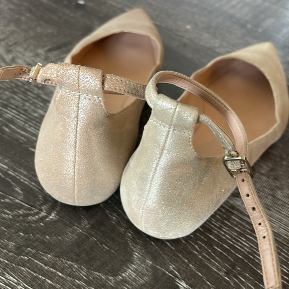 Franco Sarto Leather Shimmery golden ballet flats with ankle strap size: 7.5 - Picture 4 of 7